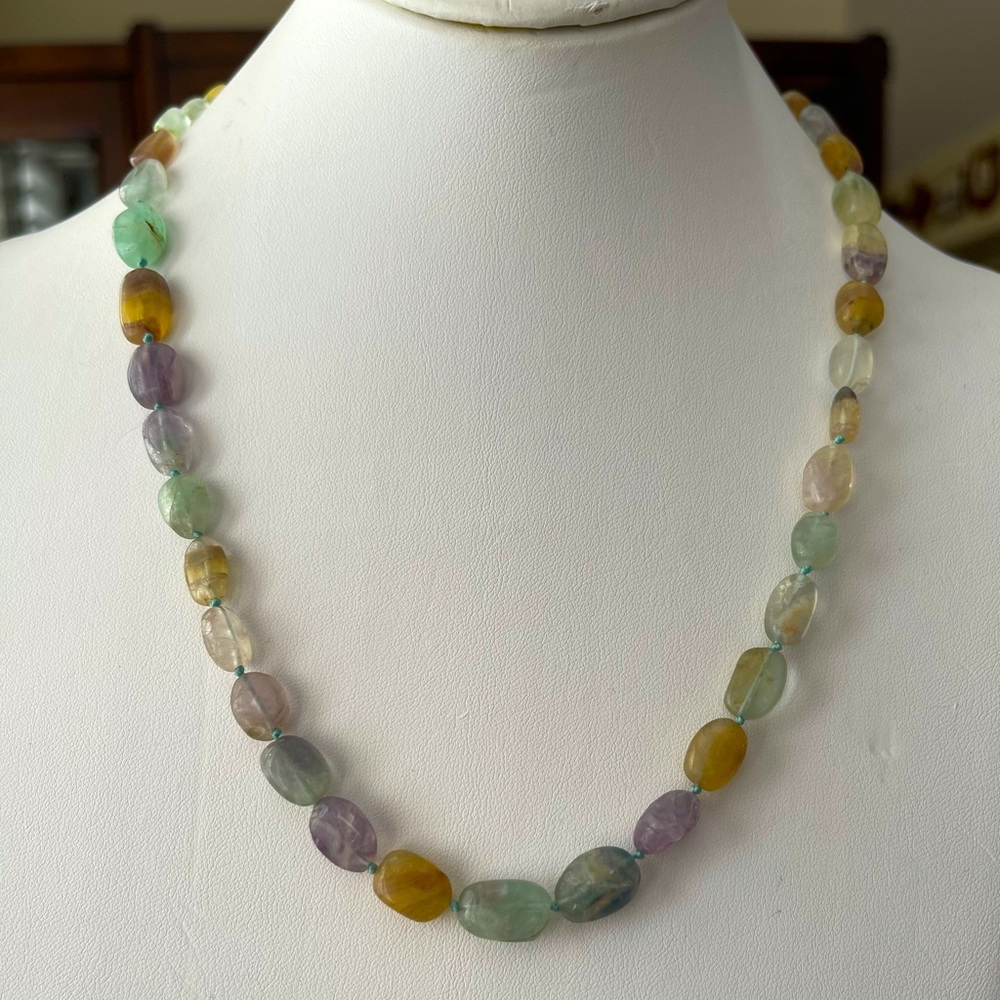 Natural fluorite bead necklace
